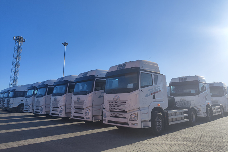 Les lots de véhicules commerciaux FAW sont prêts à livrer en Arabie saoudite