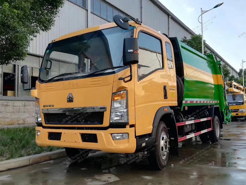 Howo 116HP 6M3 Compacteur